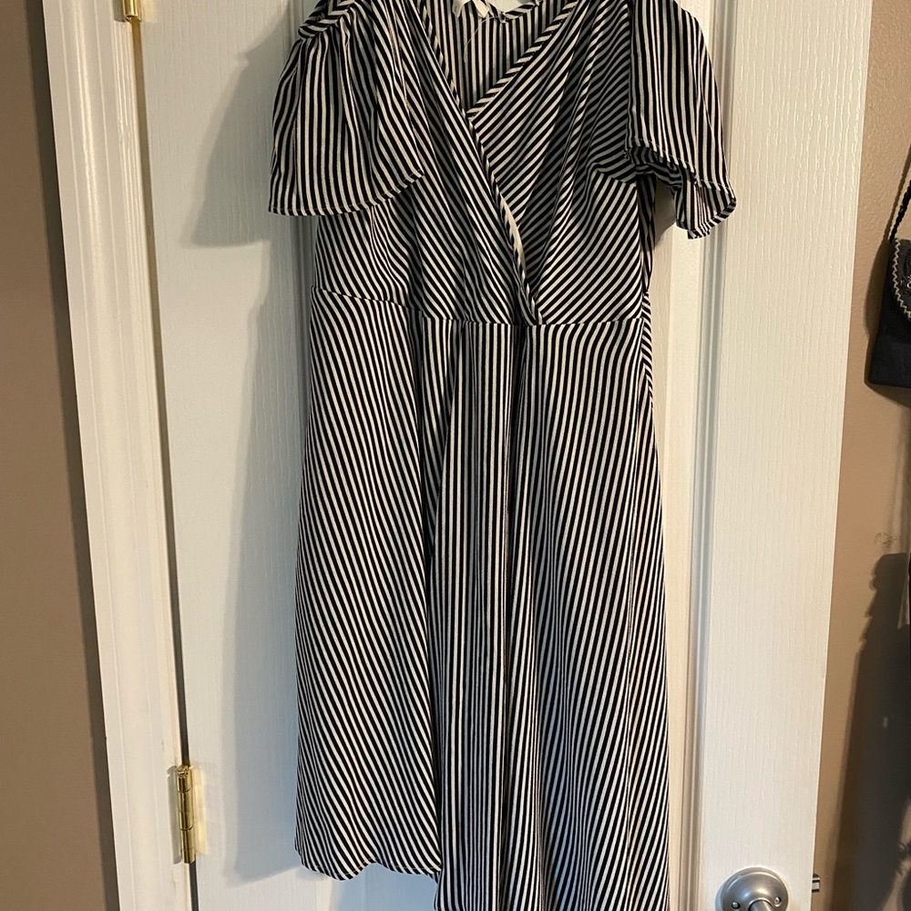 Maurice’s striped dress size L
